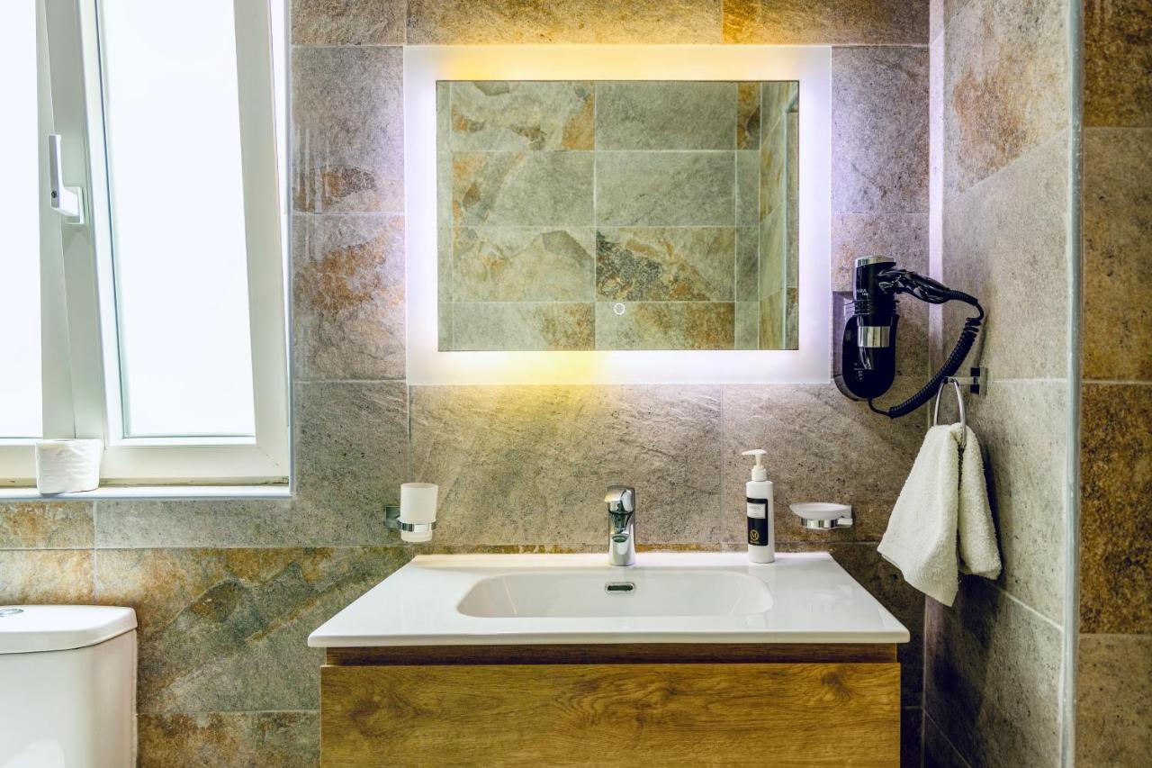 The Mike Hotel By Cx Collection Cospicua Luaran gambar